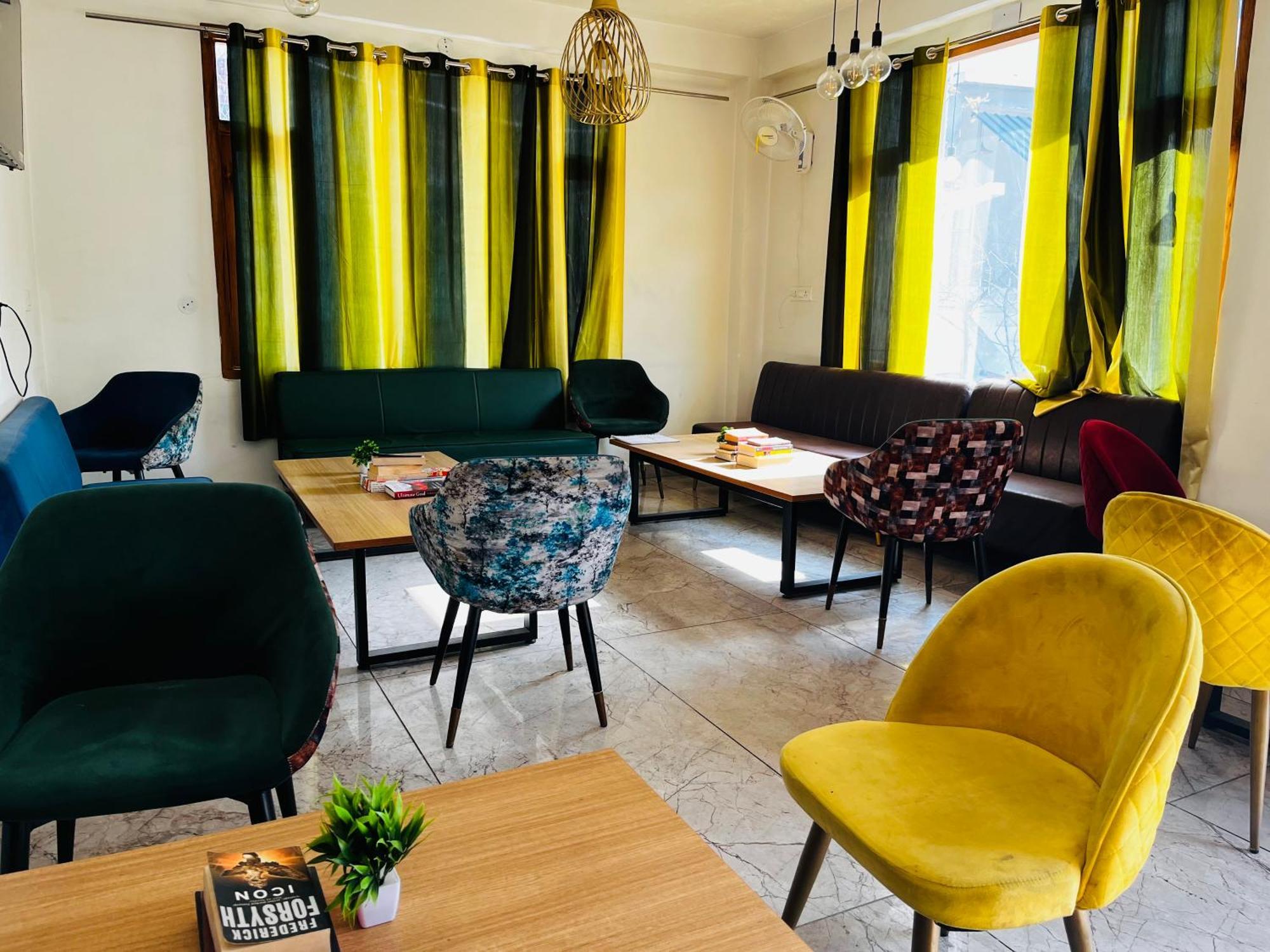 Hotel Adinova Касоль Экстерьер фото
